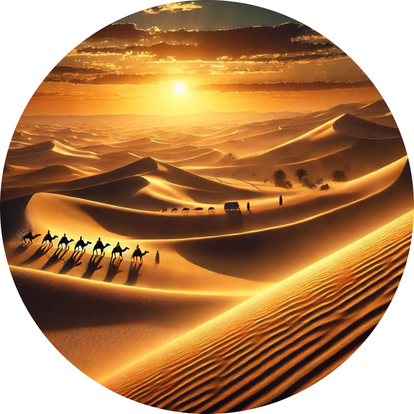 Goldene Sanddünen in der Abendsonne mit einer Kamelkarawane und weichen Schatten.